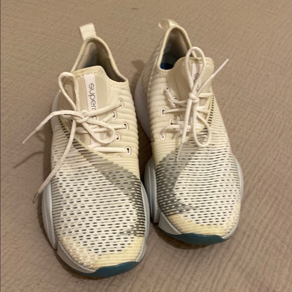 NIKE SUPERREP Off-White and Light Gray Running Shoes. Size 7.5 - Picture 7 of 13